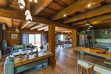 Maison de campagne pour 9 personnes, avec jacuzzi et jardin, adapté aux familles à Liézey