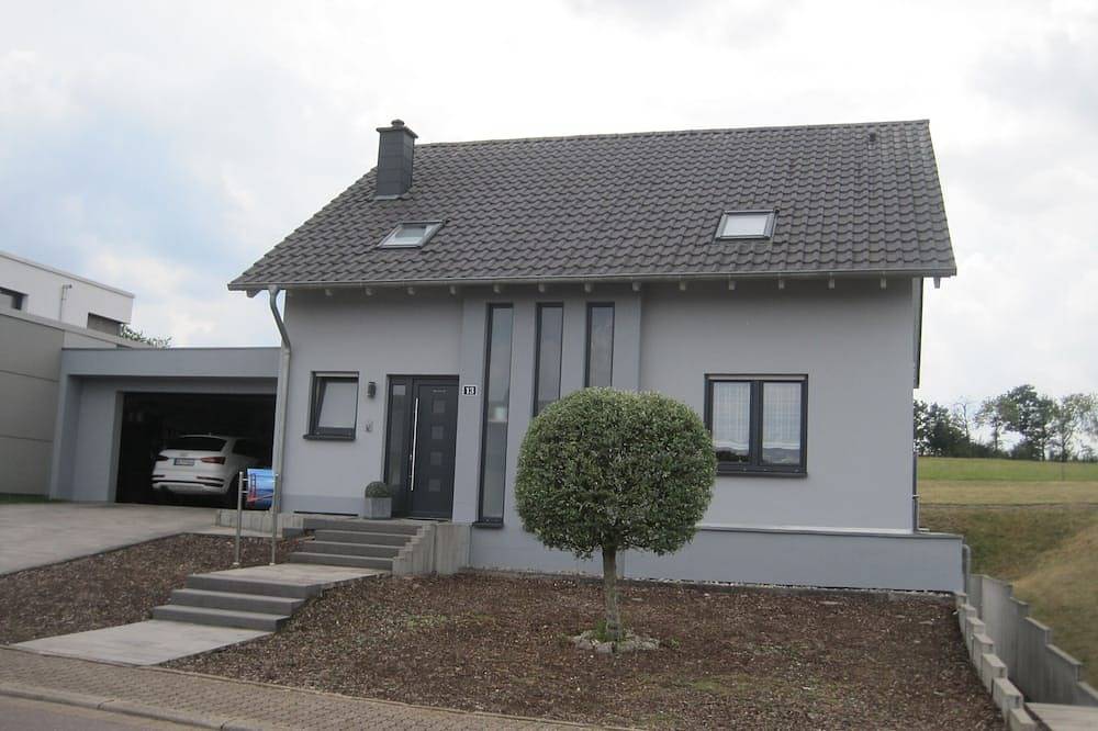 Ganze Wohnung, Schöne Ferienwohnungzum Entspannen in Illingen, Saar-Nahe-Bergland