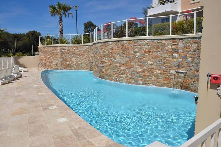 Gîte pour 4 personnes dans Plage de la Baumette