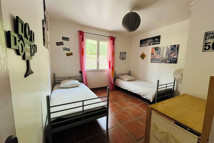 Location de vacances pour 6 personnes, avec terrasse et jardin à Olargues - 4