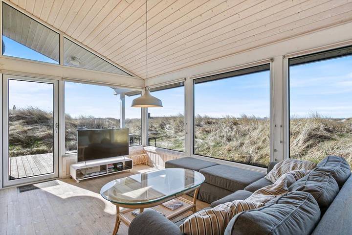 Ferienhaus für 6 Personen, mit Terrasse und Sauna sowie Ausblick und Balkon/Terrasse, mit Haustier in Søndervig - 2
