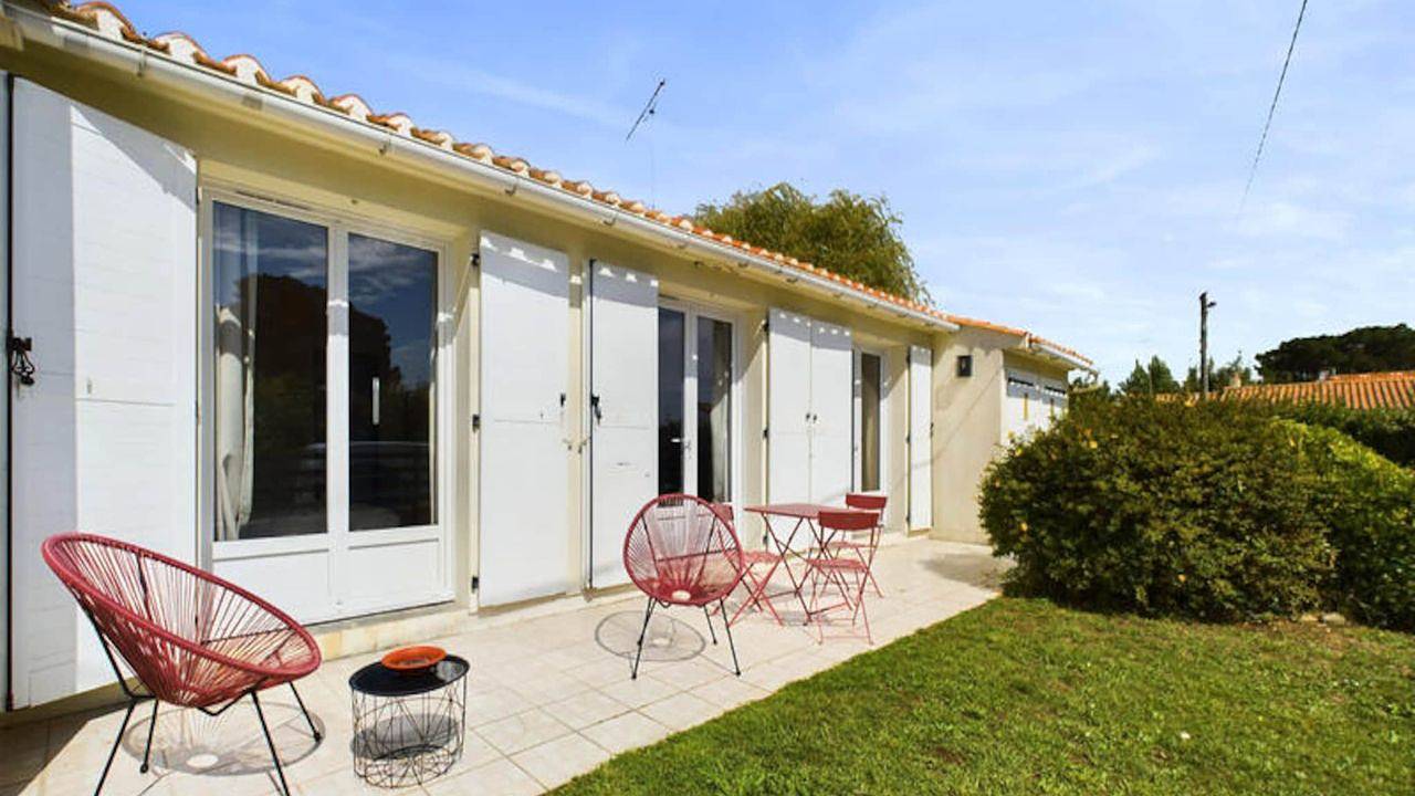 Entire holiday apartment, Ferienwohnung für 8 Personen (120 m²) in Saint-Nicolas-de-Brem in Brem-sur-Mer, Loire Valley