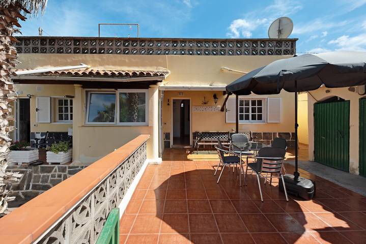 Casa El Cardon B2' con vistas al mar y a la montaña, terraza y Wi-Fi, admite mascotas in Buenavista del Norte, Tenerife Norte