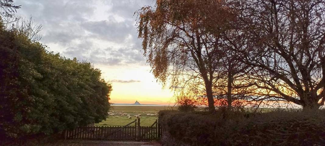 Location de vacances pour 6 personnes, avec vue et jardin, animaux acceptés dans Le Grouin du sud