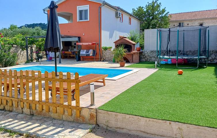 Urlaub am Meer: Modernes Apartment mit einem Schlafzimmer, Pool und Meerblick in Kraj, Pasman