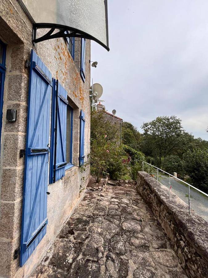 Gîte les Pieds dans l'eau 10 min du Puy du Fo in Treize-Vents, Vallée de la Loire