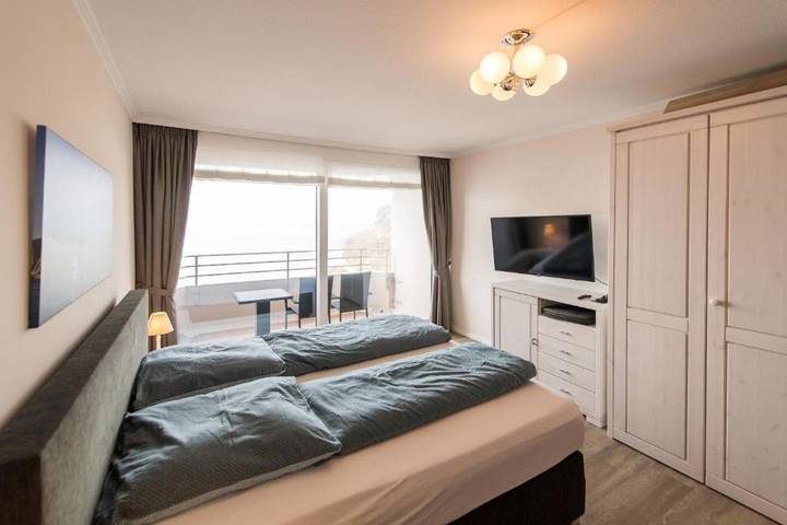 Ganze Wohnung, Förde-Lodge - 6. Stock, Wasserblick, Balkon, Aufzug, Waschmaschine, Dusche, Tv in Stadt Glücksburg, Glücksburg