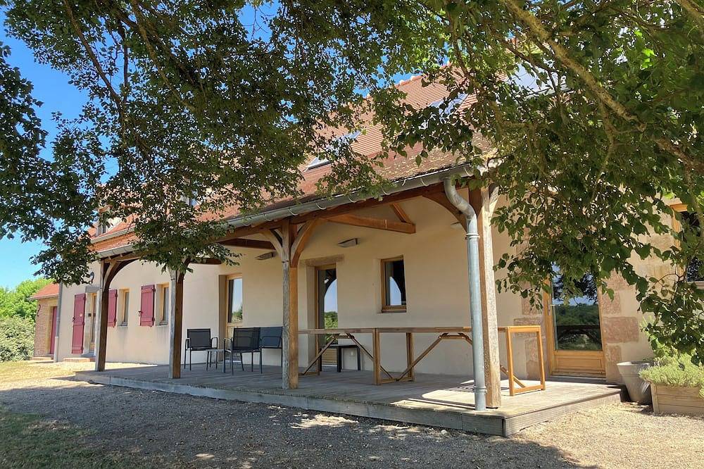 Damayots - Gîte le Cerf Ailé in Montbeugny, Allier