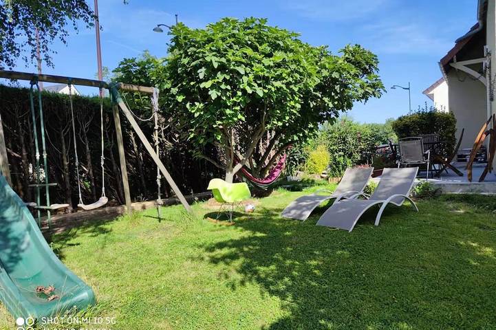 Gîte pour 6 personnes, avec jardin à Collégien (Seine-et-Marne)