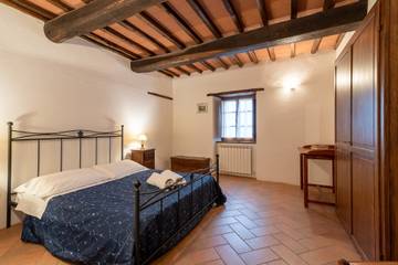 Agriturismo per 3 Persone in Cortona, Provincia di Arezzo, Foto 3