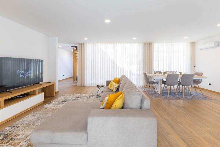 Dunes Beach House with Ocean Views in Chafé, Viana do Castelo Distrikt