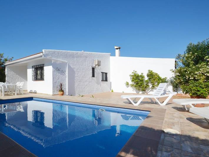 Maison de vacances pour 4 personnes, avec Terrasse et Piscine à Riumar
