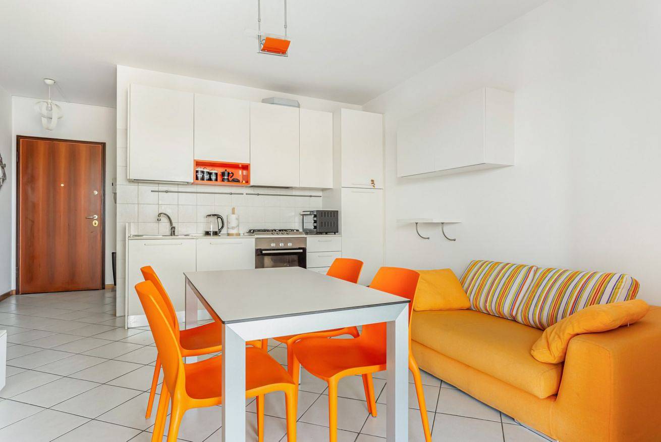 Entire apartment, Guesthost - Comfortable & Bright Apartment Mestre in Venice, Venice Province