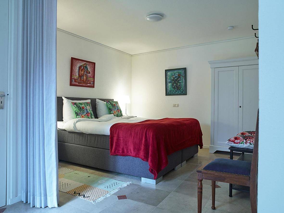 Studio # Het Pauwennest in Bois Le Duc, Brabant-Septentrional