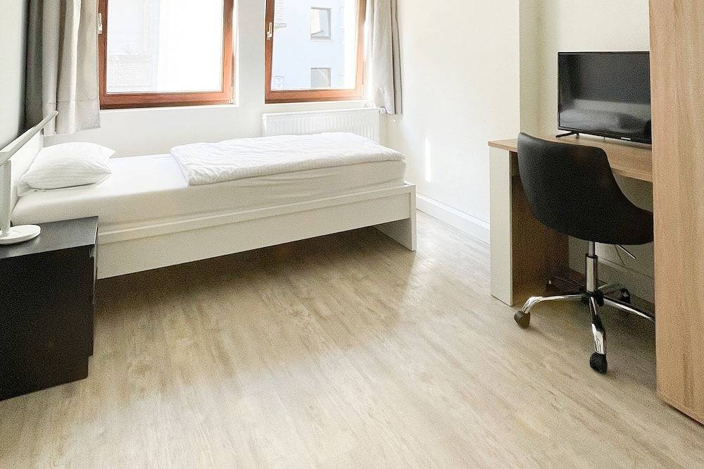 Entire apartment, Modern private room in the city #5 in Karlsruhe, Rhine Plain