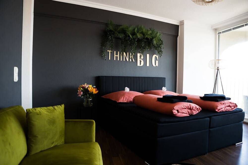 Entire apartment, Frisches Apartment 20. Stock Netflix Zentrum in Augsburg, Bavarian Swabia