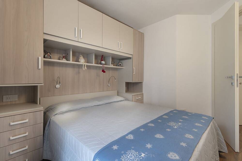 Ganze Wohnung, Elyana's Home - Two Bedroom Apartment, Sleeps 6 in Vezza d'Oglio (dorf), Vezza d'Oglio