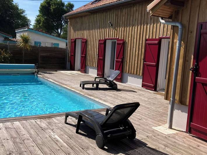 Location de vacances pour 8 personnes, avec terrasse et jardin dans Réserve naturelle du Courant d'Huchet