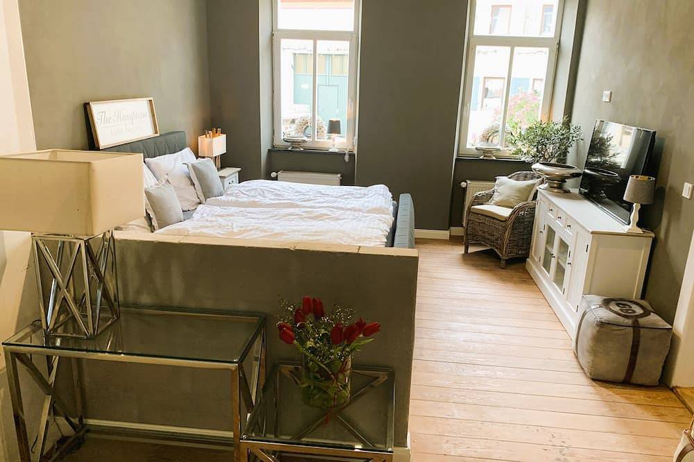 Ganze Wohnung, The Hampton Hock'S Nr.1 Apartment mit Wellnessbereich, Dachterrasse, Top Lage in Freinsheim, Pfälzer Rheinebene