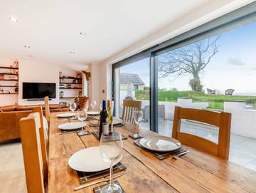 Holiday Rental for 8 People in Trefin, Pembrokeshire, Photo 4