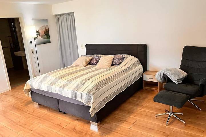 Ferienwohnung für 3 Personen, mit Terrasse und Garten in Görwihl - 2