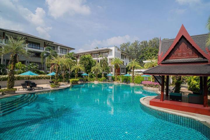 Gîte pour 4 personnes, avec piscine et balcon dans Nai Thon Beach