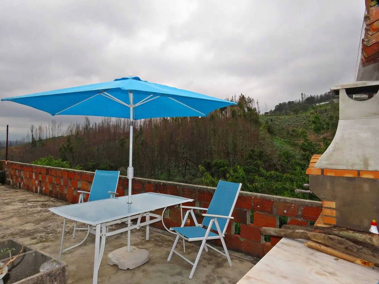Maison charmante à Miranda do Corvo + Terrasse spacieuse in Coimbra, District de Coimbra