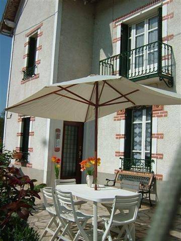 Maison d’hôte pour 6 personnes, avec vue et terrasse dans Yonne - 4