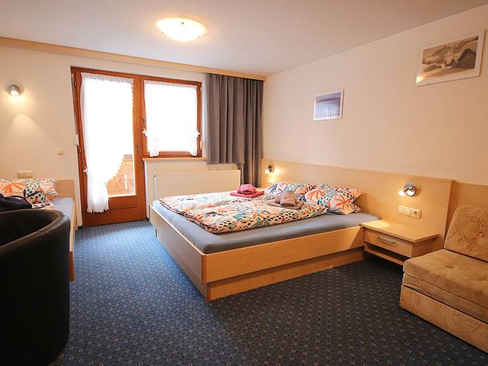 Ferienwohnung für 5 Personen, mit Balkon und Garten in Gaschurn und Umgebung - 4