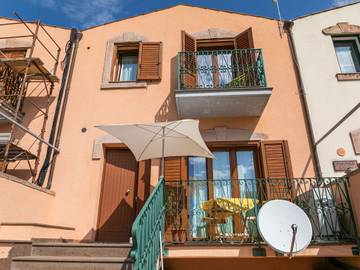 Gîte pour 4 personnes, avec terrasse, animaux acceptés à Bosa