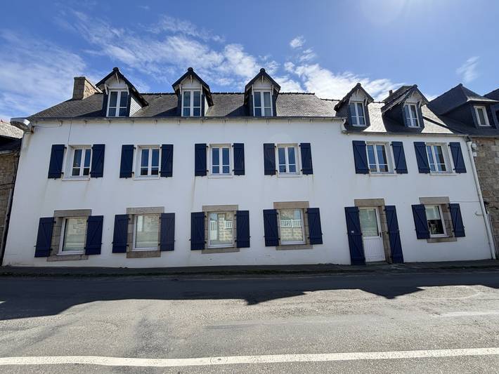 Location de vacances pour 13 personnes, avec jardin et vue sur l’océan dans Port Blanc (Penvénan) - 2