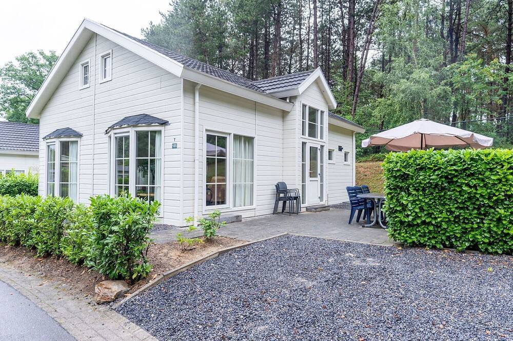 Schitterend vrijstaand vakantiehuis voor 4 personen met Wifi, Tv en terras in Brunssum, Parkstad Limburg