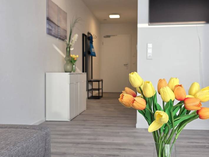 Ganze Wohnung, Ferienwohnung Nordtroll - mit Terrasse und eigenem Bootssteg am Norder Tief in Norden, Norden und Umgebung