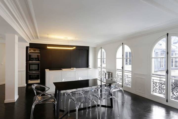 Gîte pour 8 personnes, avec terrasse dans Musée Grévin - 4