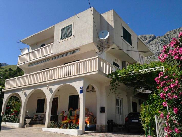 Ferienwohnung für 2 Personen, mit Terrasse in Omis - 2