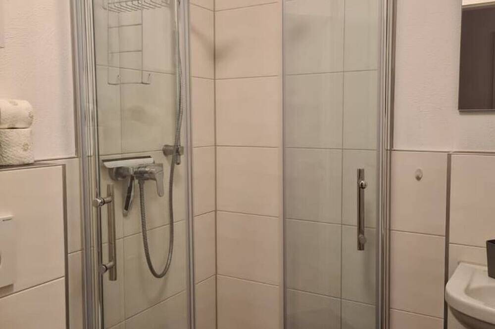 Ganze Wohnung, Schöne Wohnung neben Reiterhof Wasserburg Anstel in Rommerskirchen, Rhein-Kreis Neuss