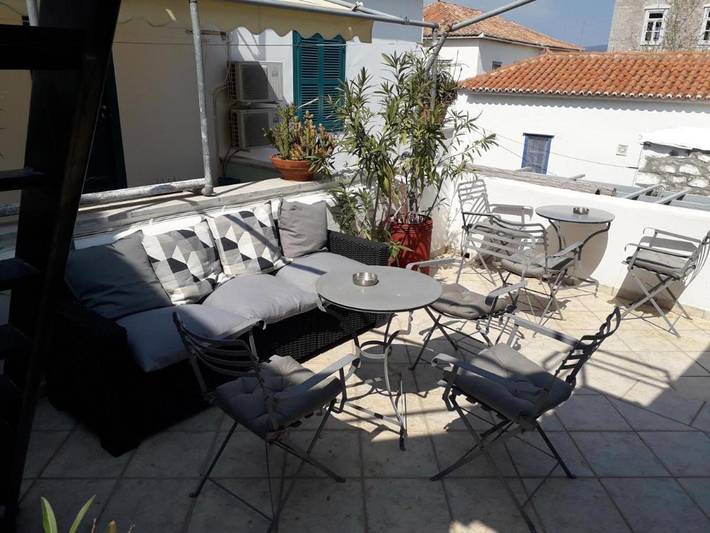 Maison d’hôte pour 2 personnes, avec jardin à Hydra - 2