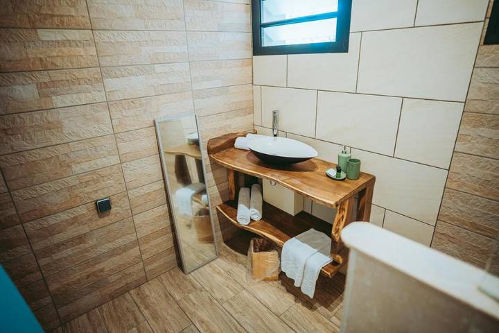 Location de vacances pour 3 personnes, avec terrasse dans Sainte-Anne (Reunion) - 3