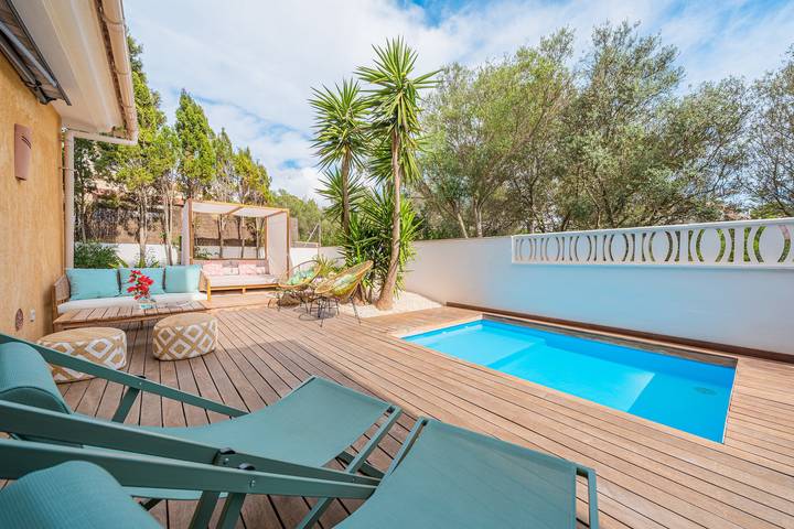 Ferienhaus für 6 Personen, mit Balkon und Garten