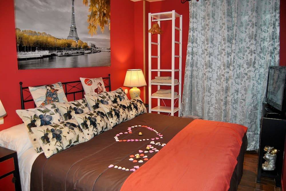 Ganze Wohnung, Deluxe Wohnung Mit Jacuzzi Liebe Für Zwei in Collado Mediano, Madrid Province