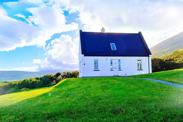 Holiday rental for 8 people, with garden in Achill Island