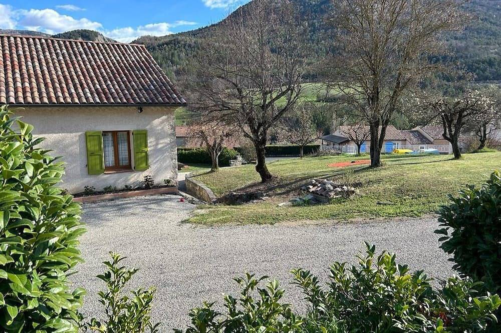 Ganze Wohnung, Gite 600 meters from the medieval village of Orpierre in Orpierre, Gap und Umgebung