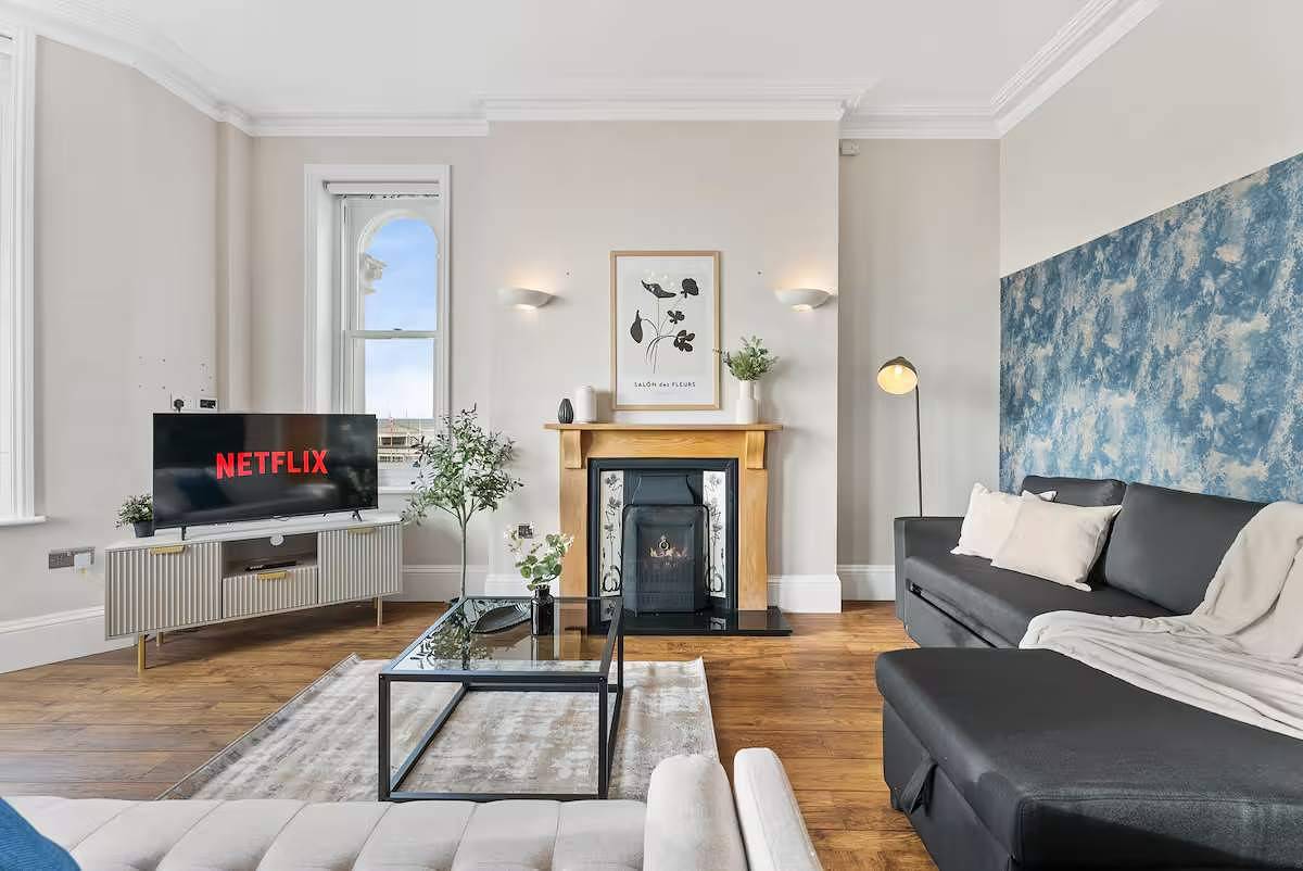 Apartamento entero, Seafront Duplex Worthing Beach - Sea Views 8 Guests in Worthing, Sussex Occidental