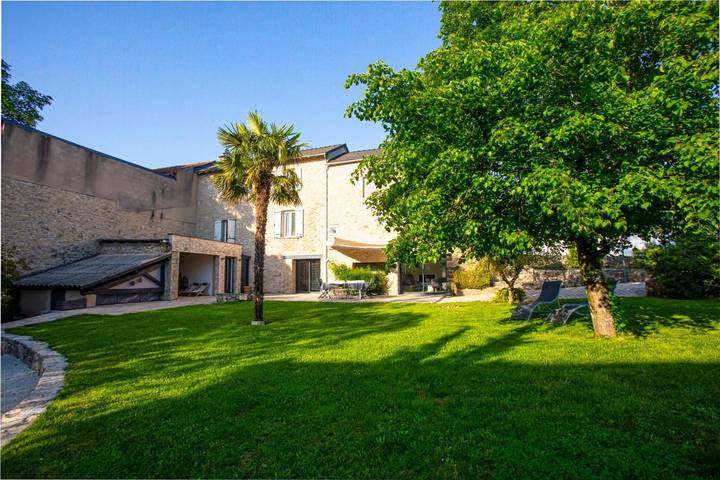 Location de vacances pour 8 personnes, avec jardin à Villefranche-de-Rouergue - 2