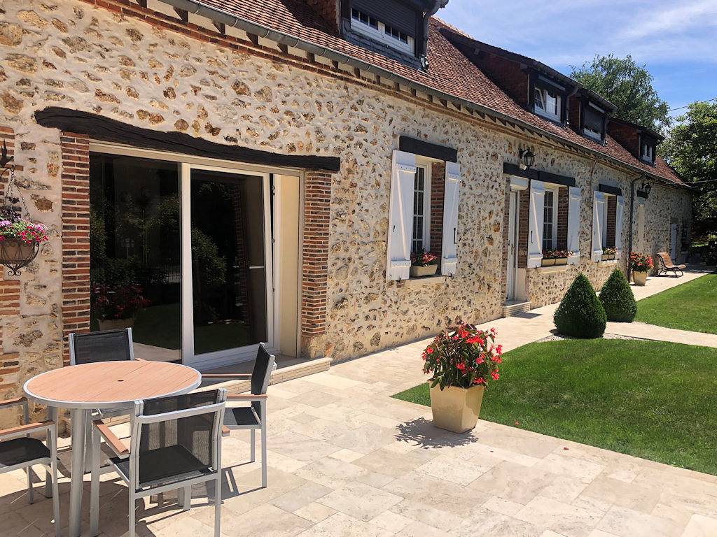 Chambres et table d'hôtes "Le Gîte du Moulin" - La suite familiale côté jardin in La Noue, Marne