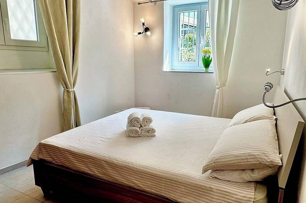 Entire apartment, Stella Marina. Your getaway just a stone's throw from the sea, Ligurian villages, and the French Riviera. in Bordighera, Riviera di Ponente