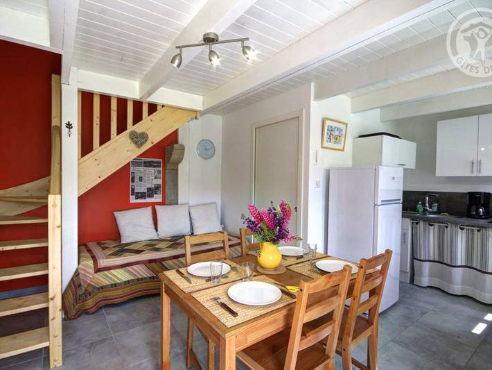 Studio pour 4 personnes, avec terrasse, animaux acceptés dans la Loire - 2
