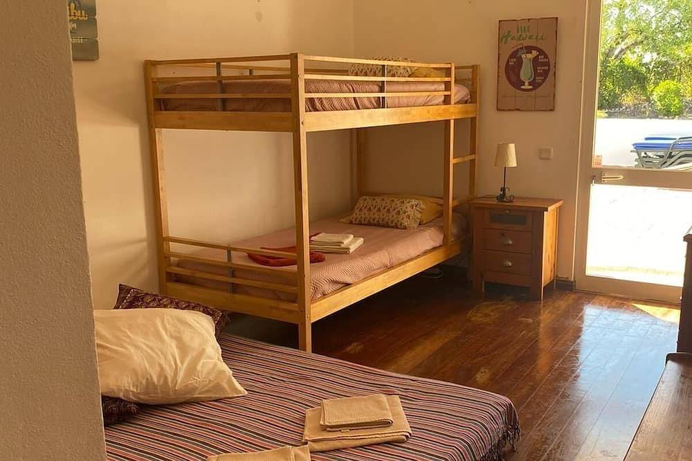 Bella villa con piscina privata, terrazza, giardino e parco giochi in Santa Bárbara de Nexe, Faro Portogallo