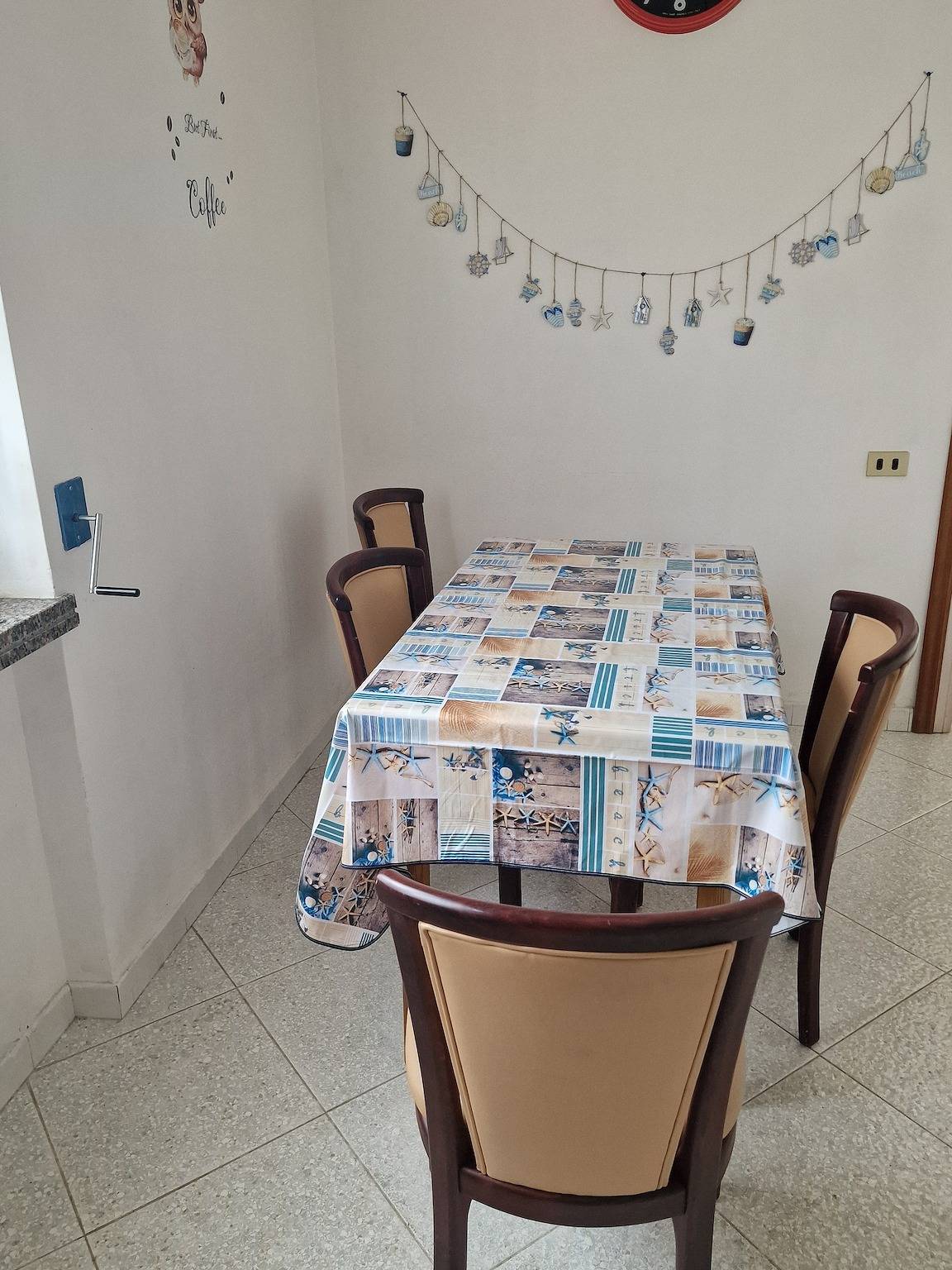 Appartement de vacances entier, Appartement de vacances pour 6 personnes avec vue in Stignano, Côte Ionienne Calabre