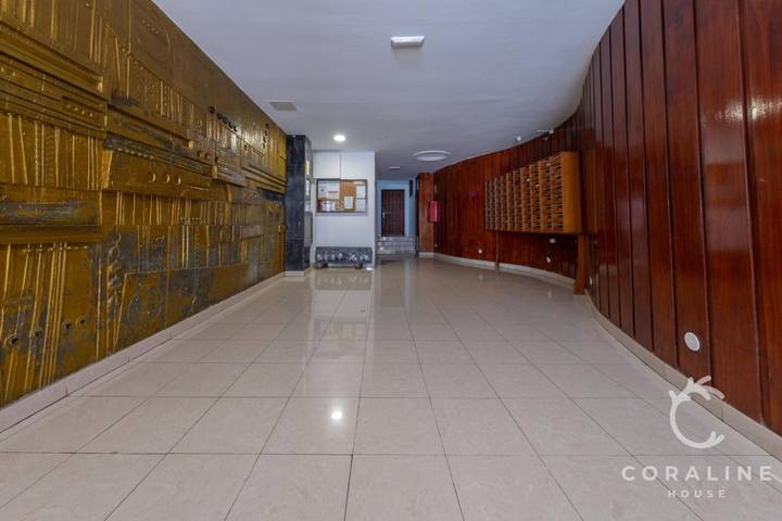 Entire apartment, Vacation Apartment 'Coraline House' with Balcony and Wi-Fi in Las Palmas de Gran Canaria Centre, Las Palmas de Gran Canaria